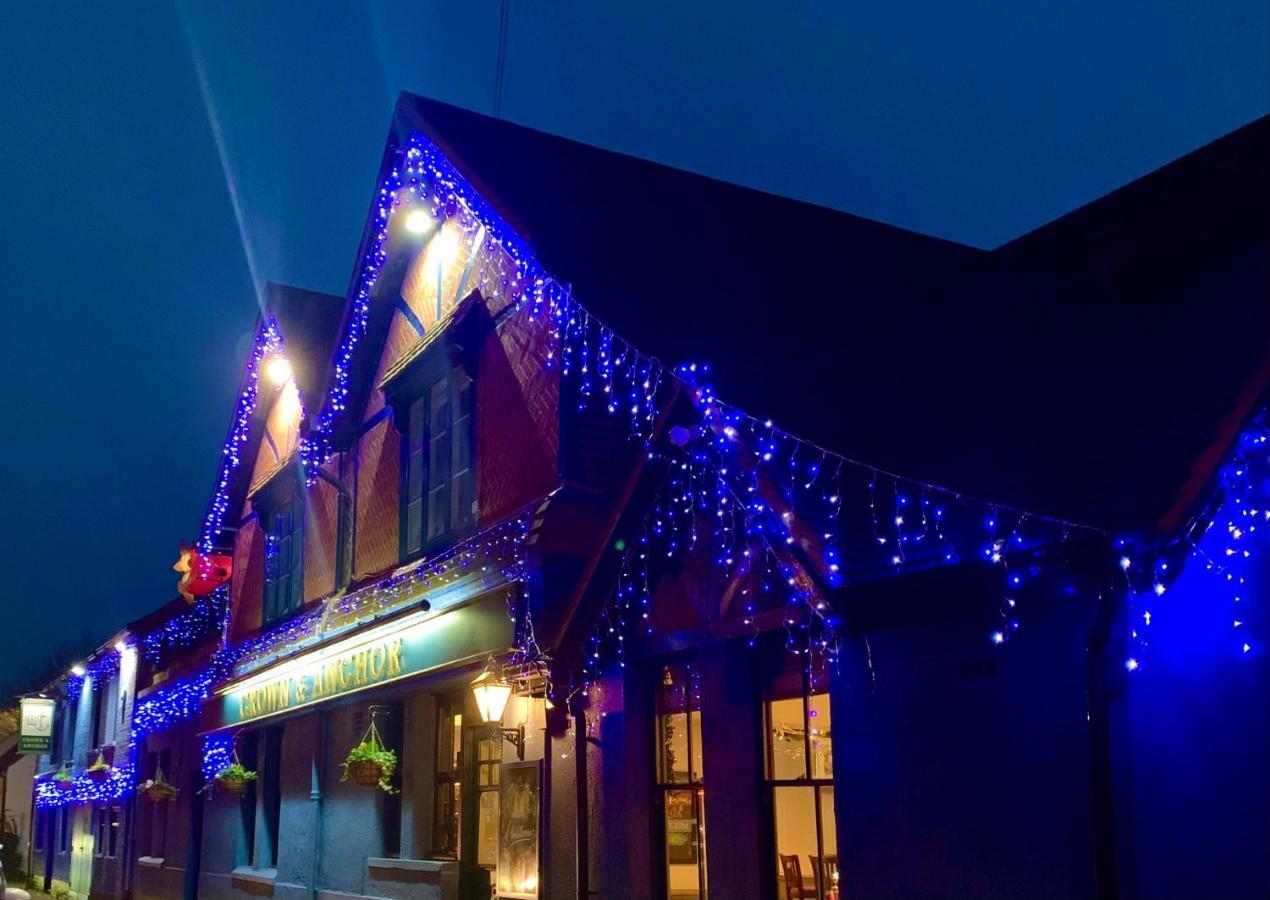 Crown & Anchor Ξενοδοχείο Γουόκινγκ Εξωτερικό φωτογραφία